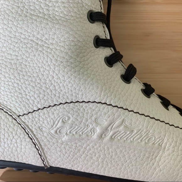 Louis Vuitton Knees Boots. - Picture 8 of 15